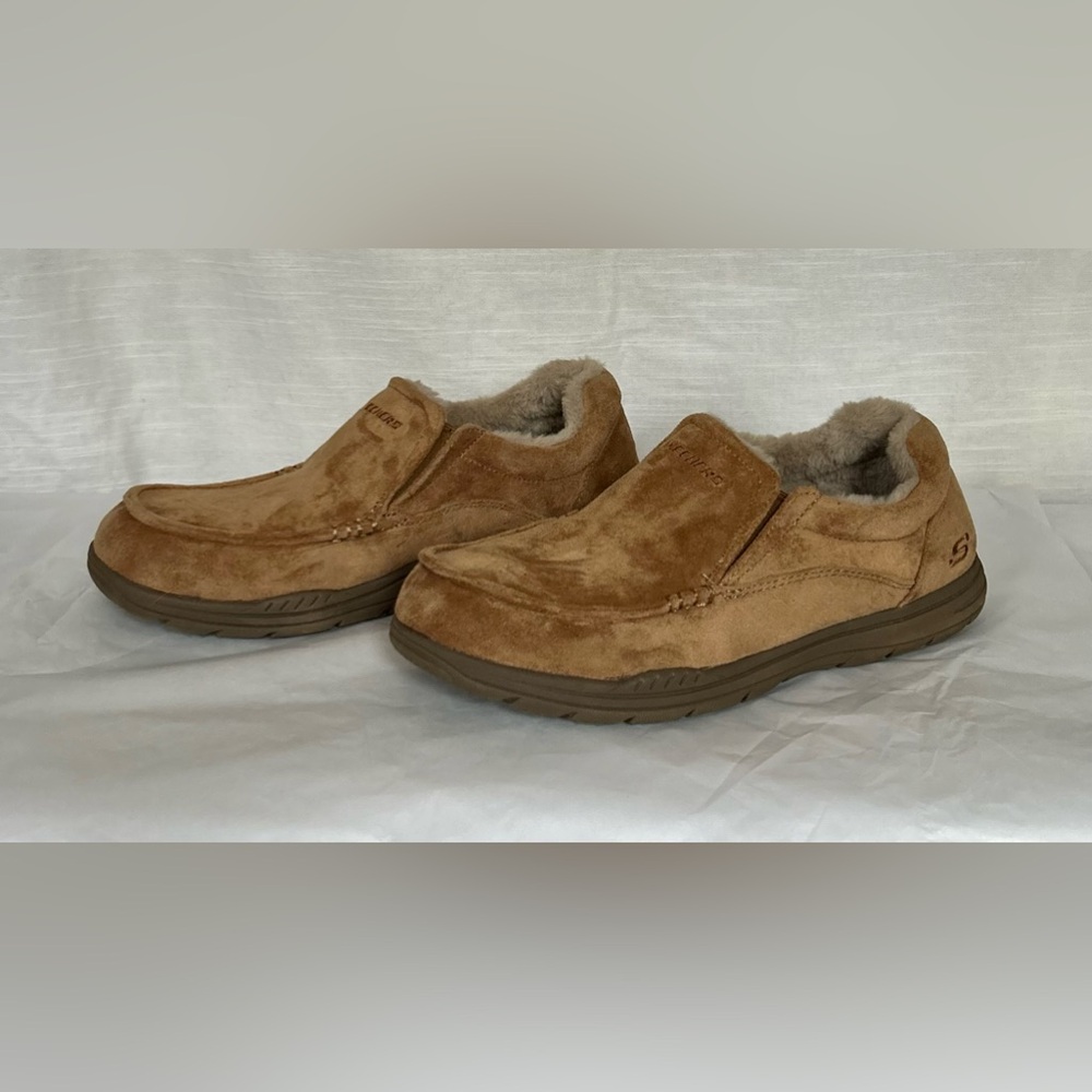 Skechers Men's Relaxed FIt Creston Garvis Casual Cozy Suede Slip-On Loafers